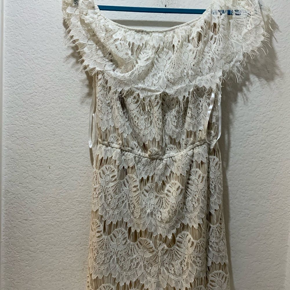 NWT love fire  cream lace romper size XL